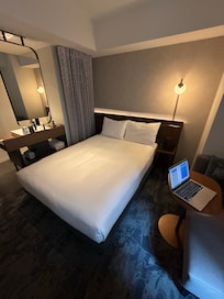Standard double bed
