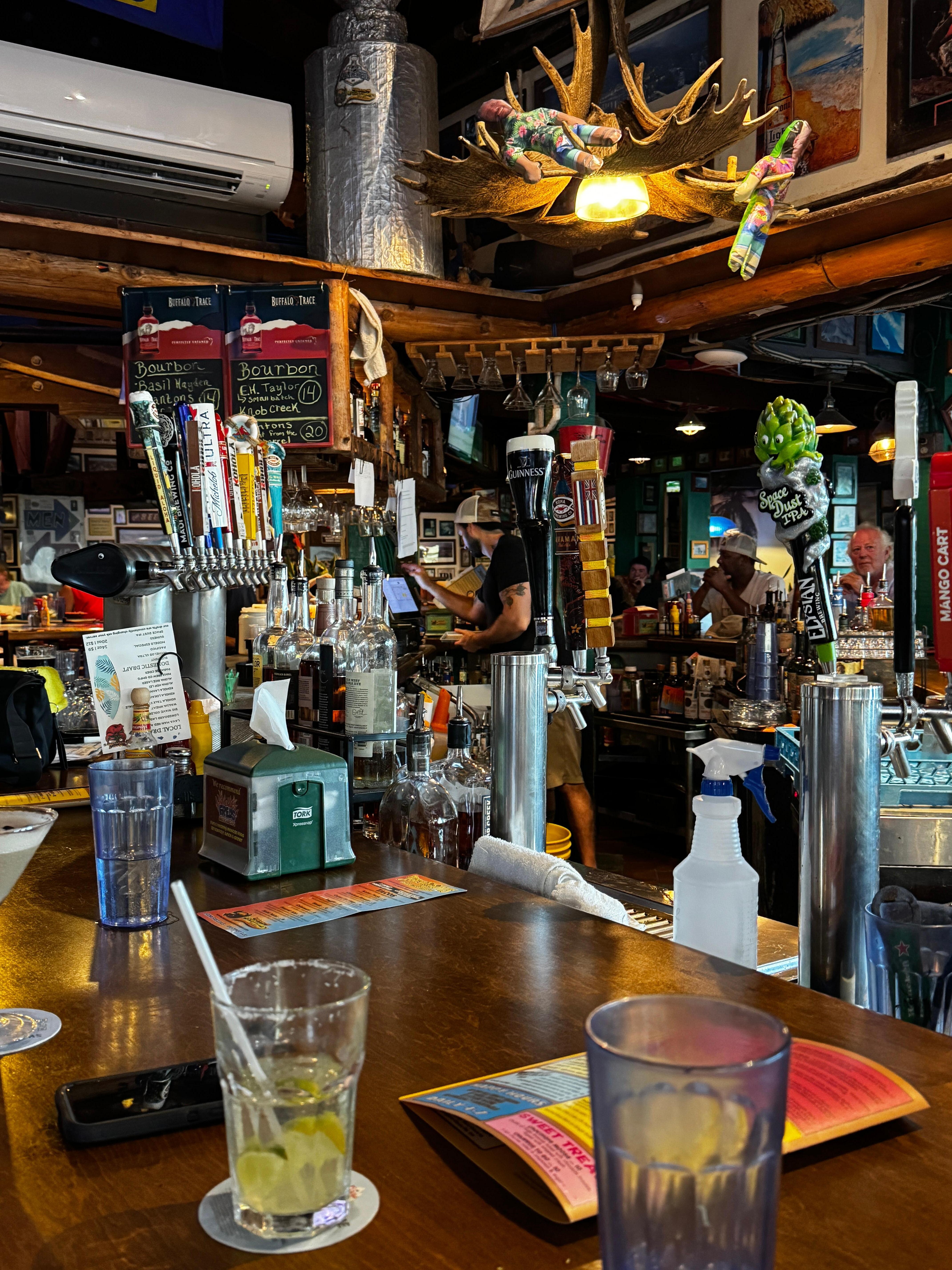 Die Bar um die Ecke... Moose McGillycuddy's