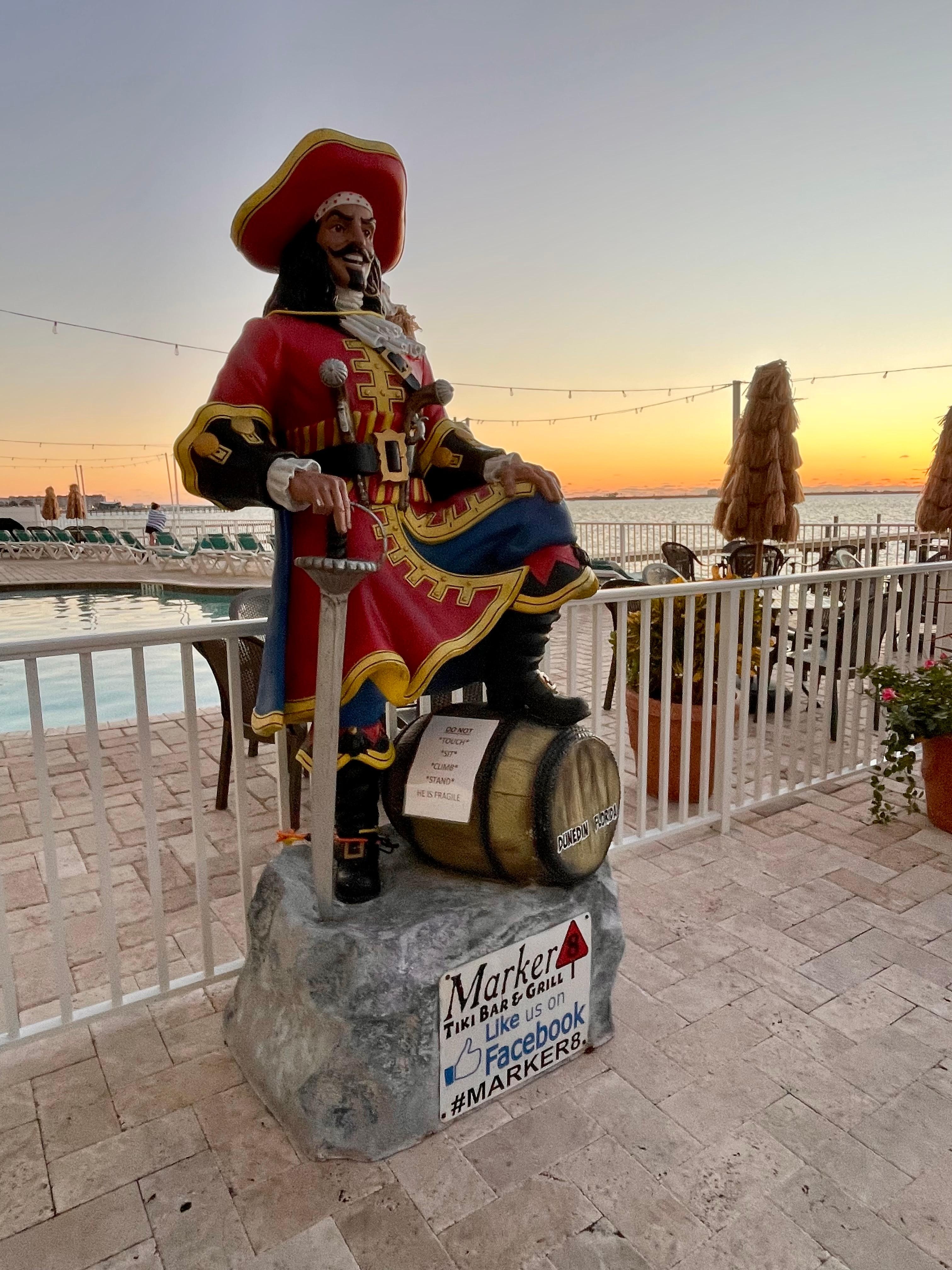 Fun little bar sandwiched between the properties.