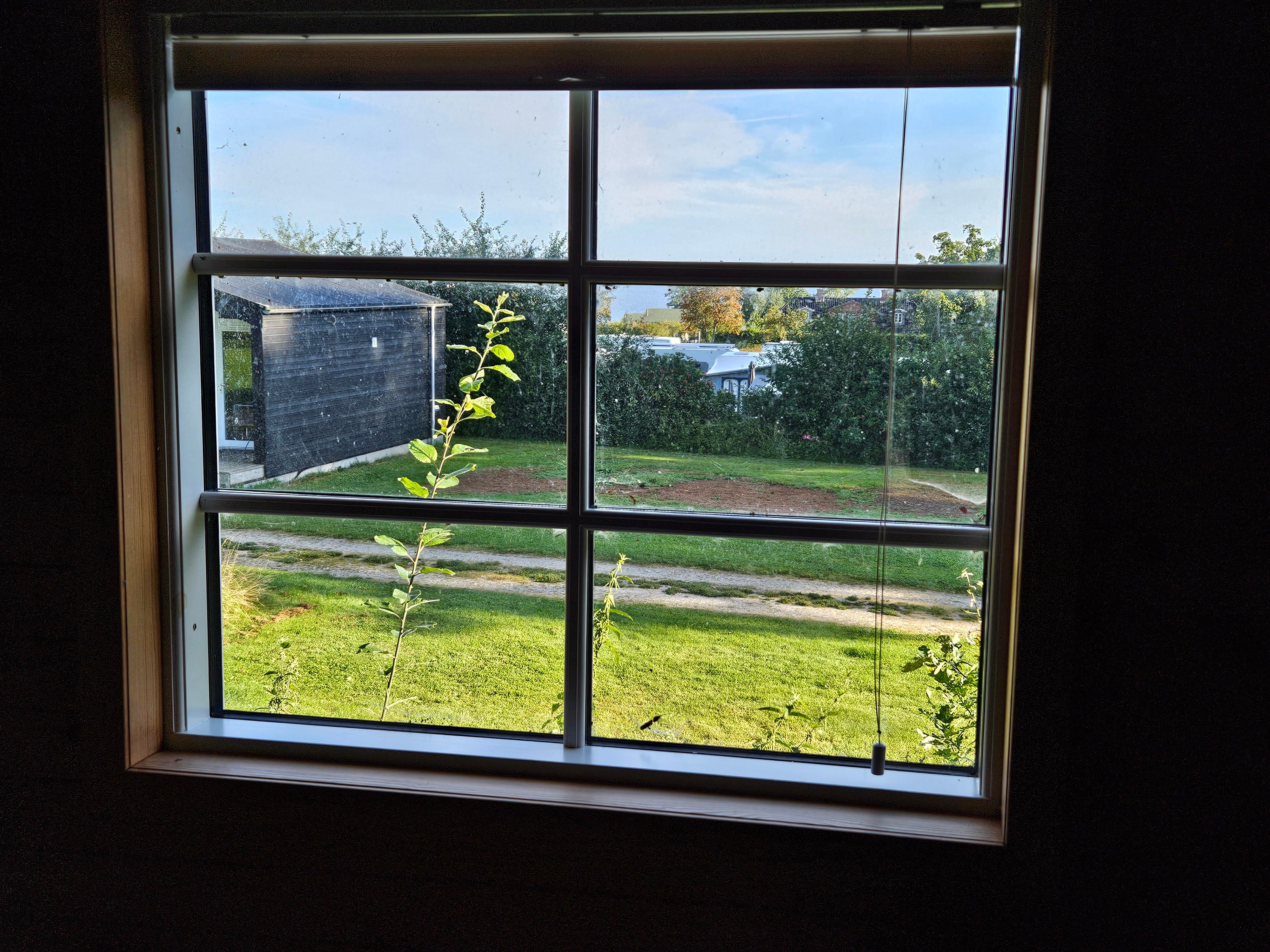 Udsigt fra vindue i hytten