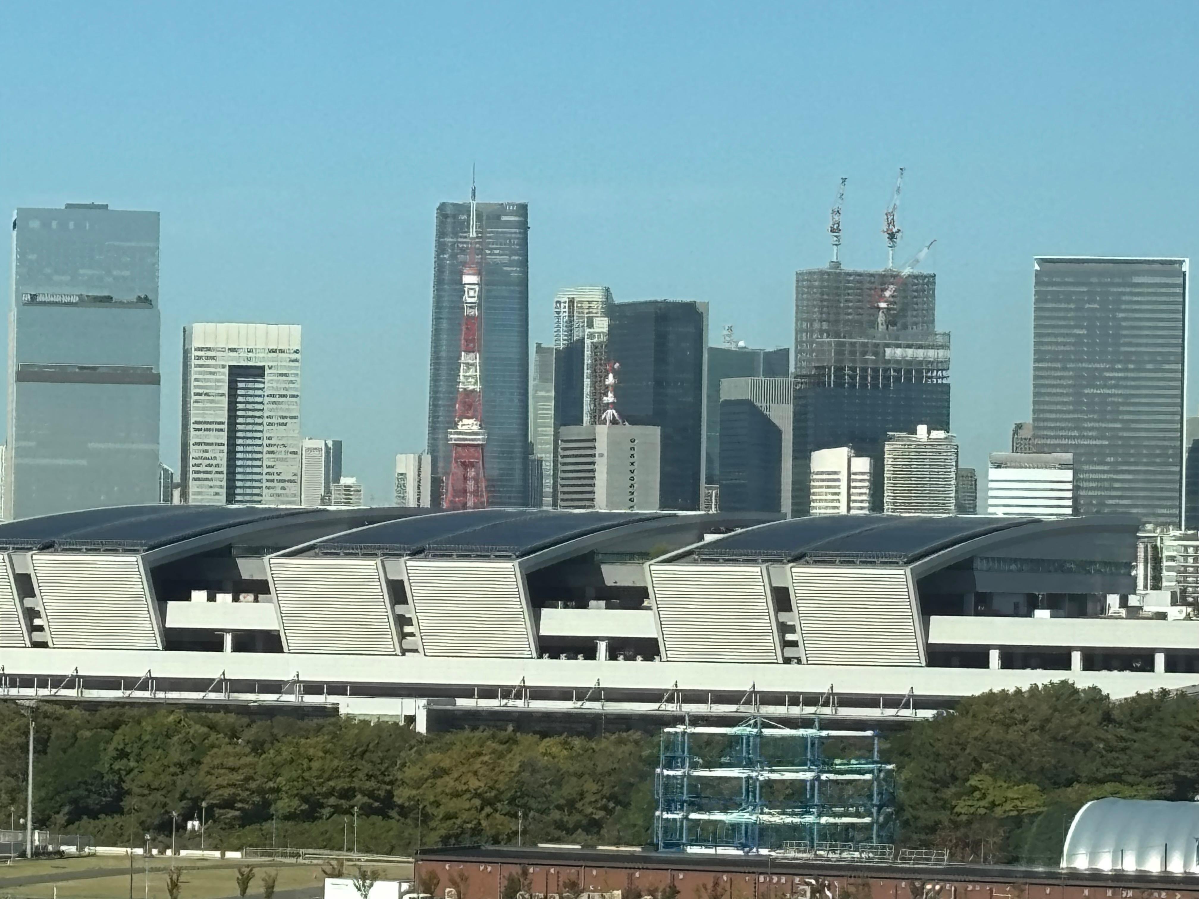 部屋の窓から東京タワーが見えました