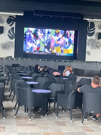 Big screen to watch sports on
