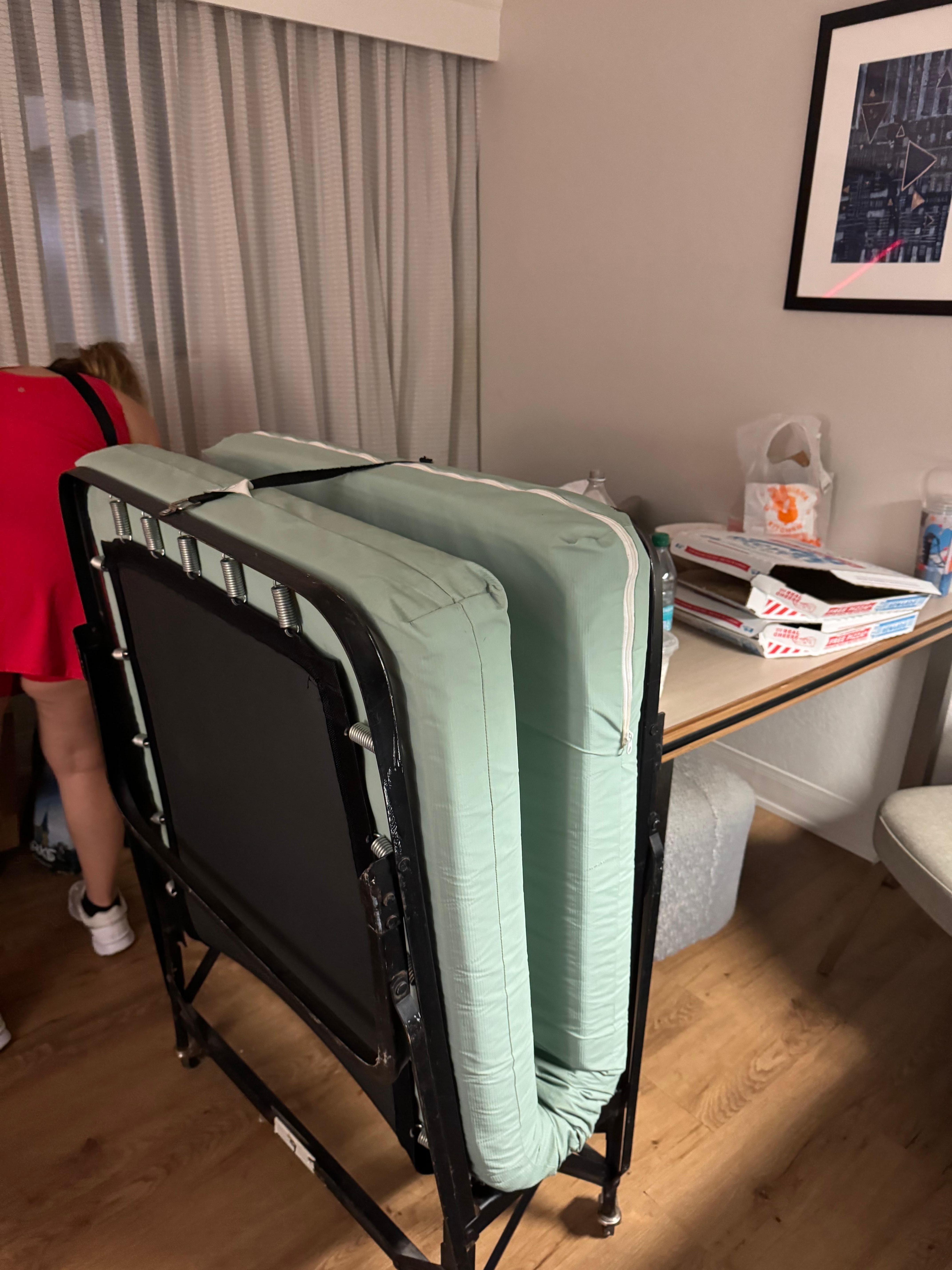 Cama adicional para el 6 habitante