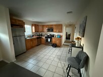 Large, clean well equipped kitchen