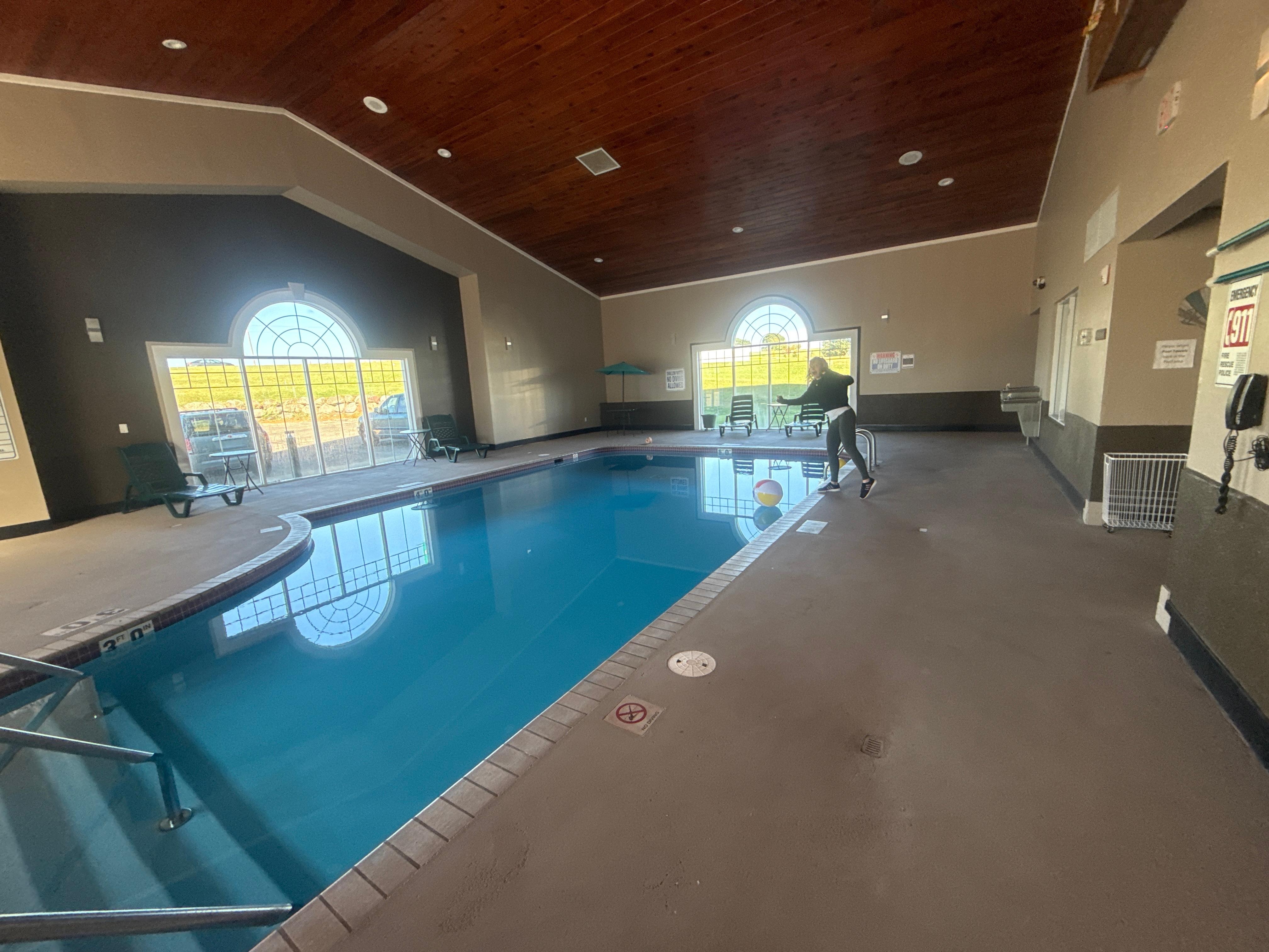 No one in pool are because pool wasn’t heated and temperature in room was colder than the lobby