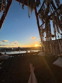 I loved infinity pool at the rooftop of the hotel.