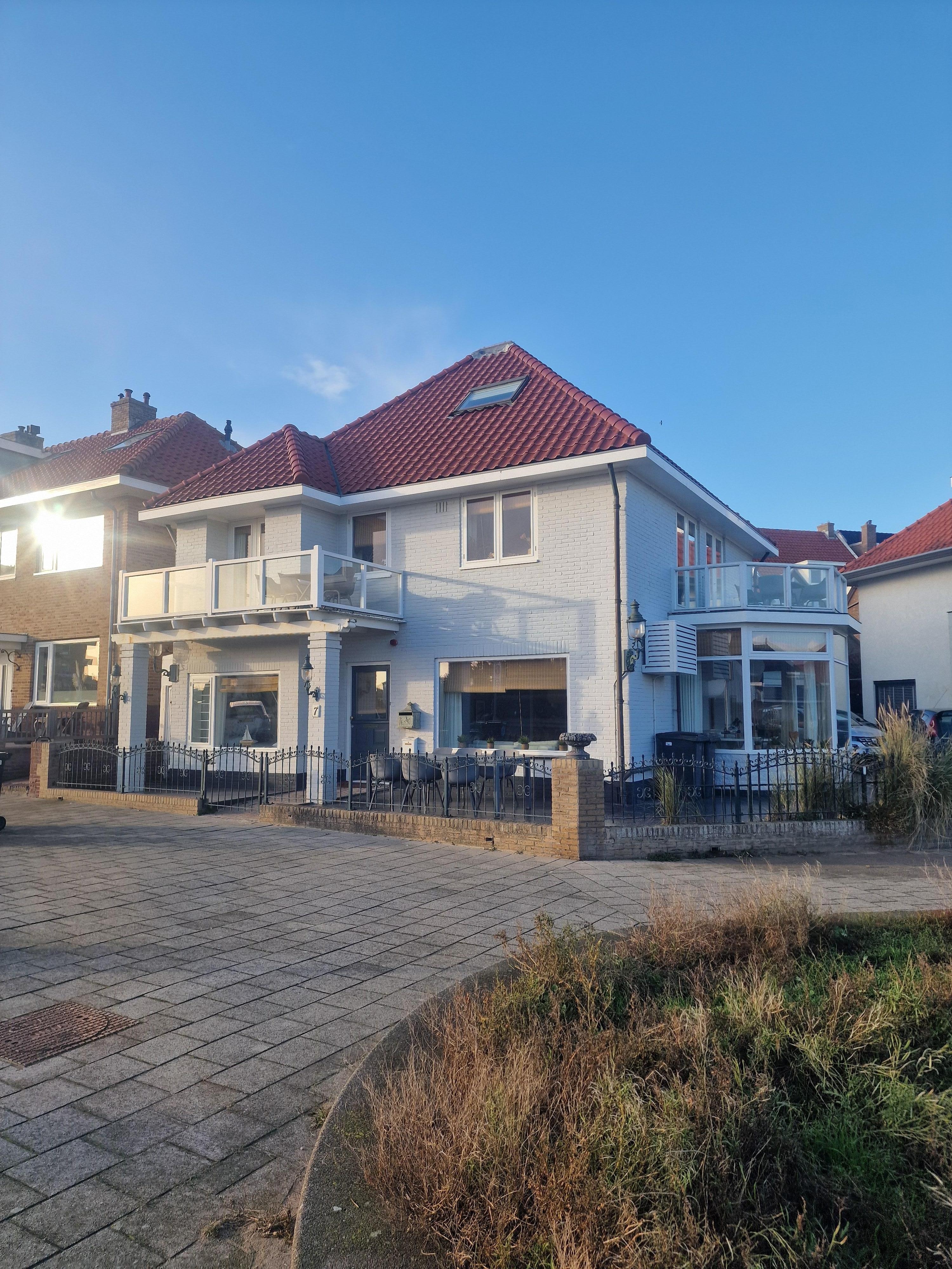 Dort war unser Aufenthalt und wirklich nur 3 min Fußweg bis zum Meer.