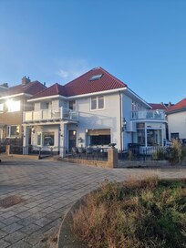 Dort war unser Aufenthalt und wirklich nur 3 min Fußweg bis zum Meer.