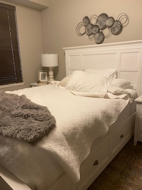 Bed had not been changed from previous guest