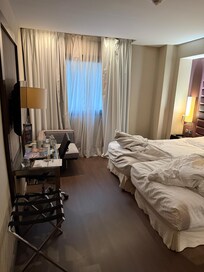 Dark room on 1st floor