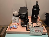 Love the little coffee bar - think I need to find out how to get a water bottle!