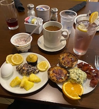 Amazing breakfast buffet. Plenty to pick and choose from.