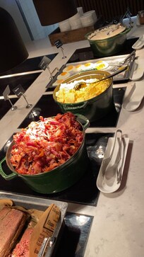 Frokosten va perfekt , utmerket ;)