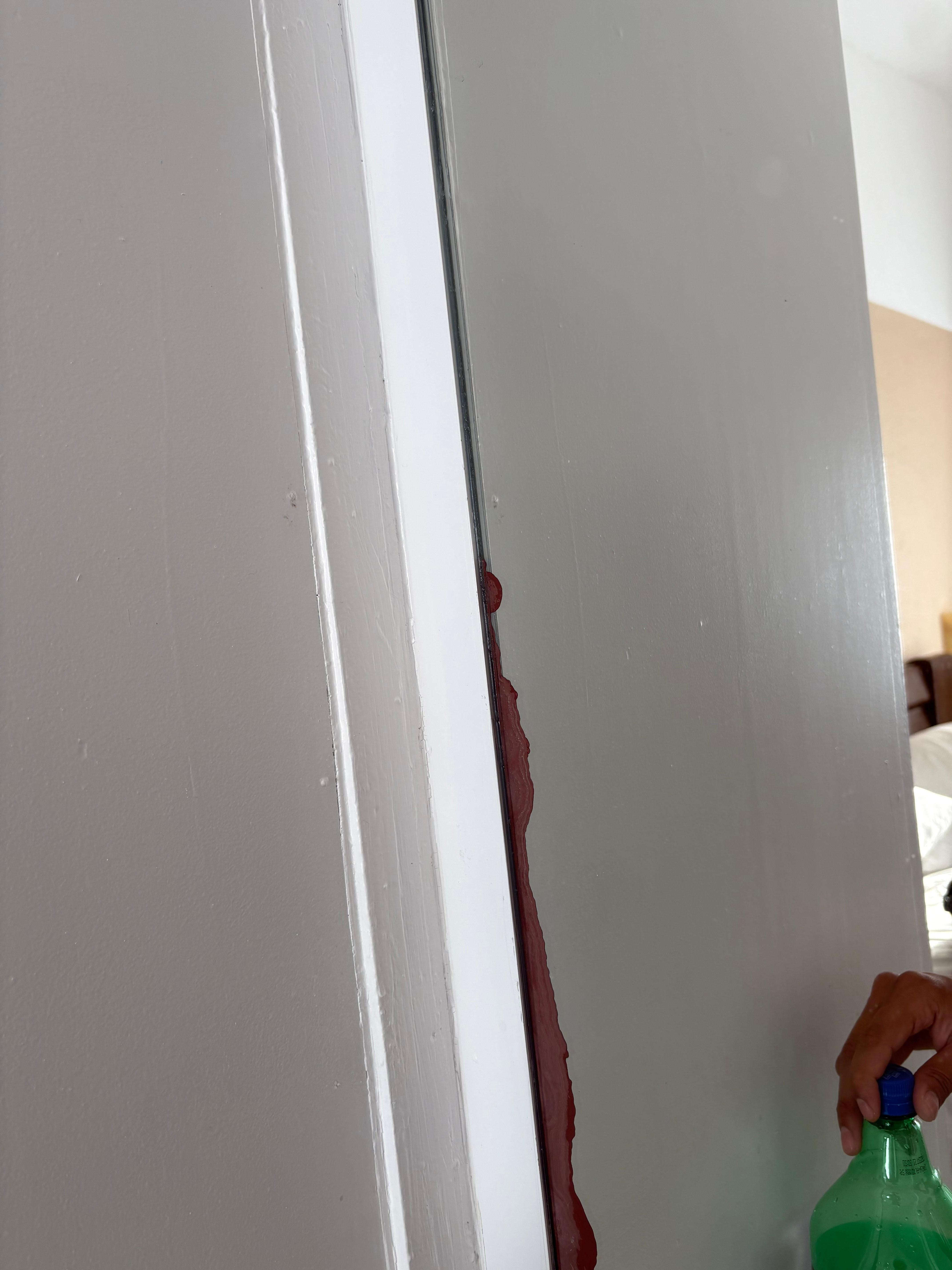 Mirrors was like this all along the edges