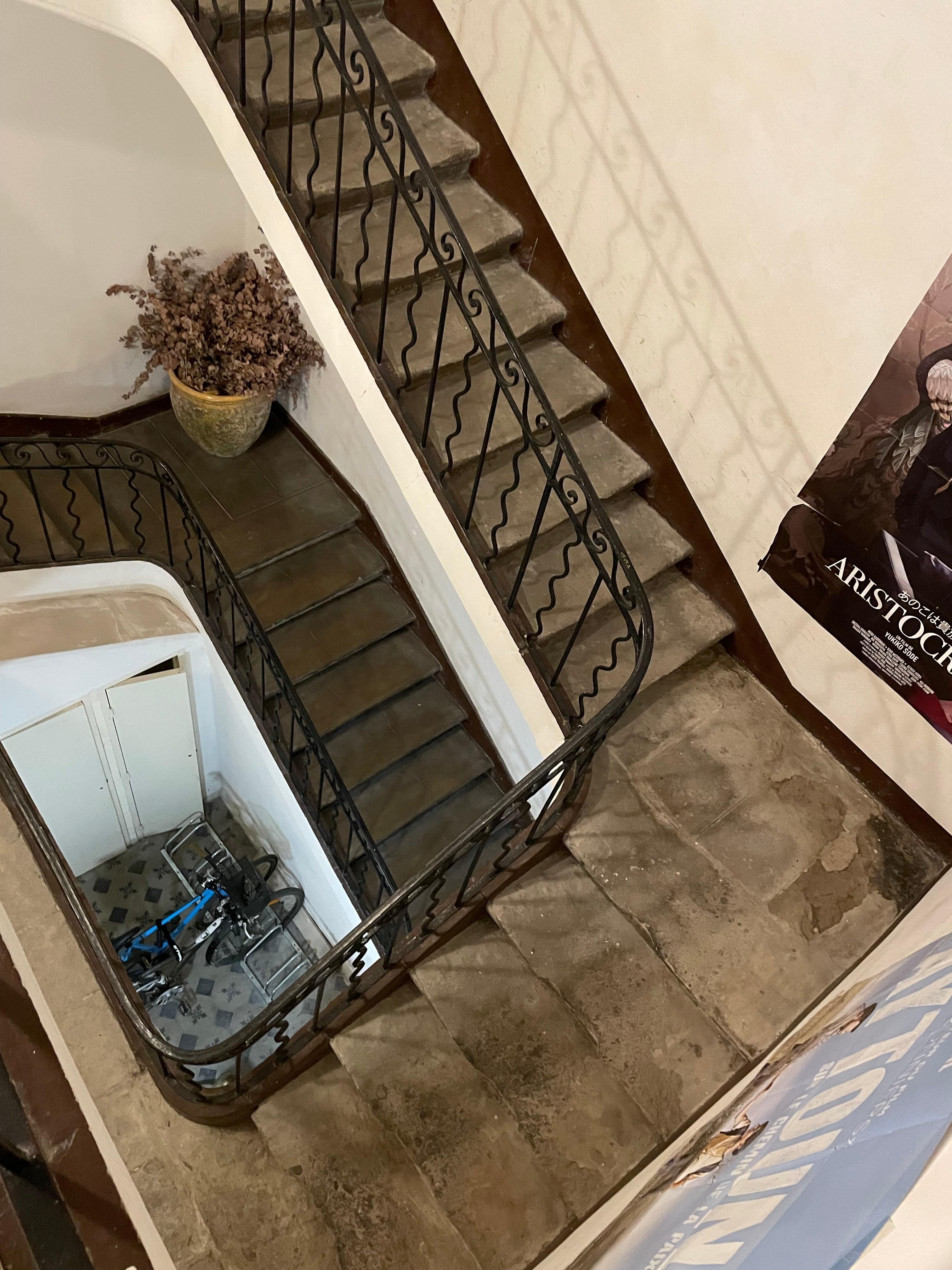 The stairwell in the apartment building. 