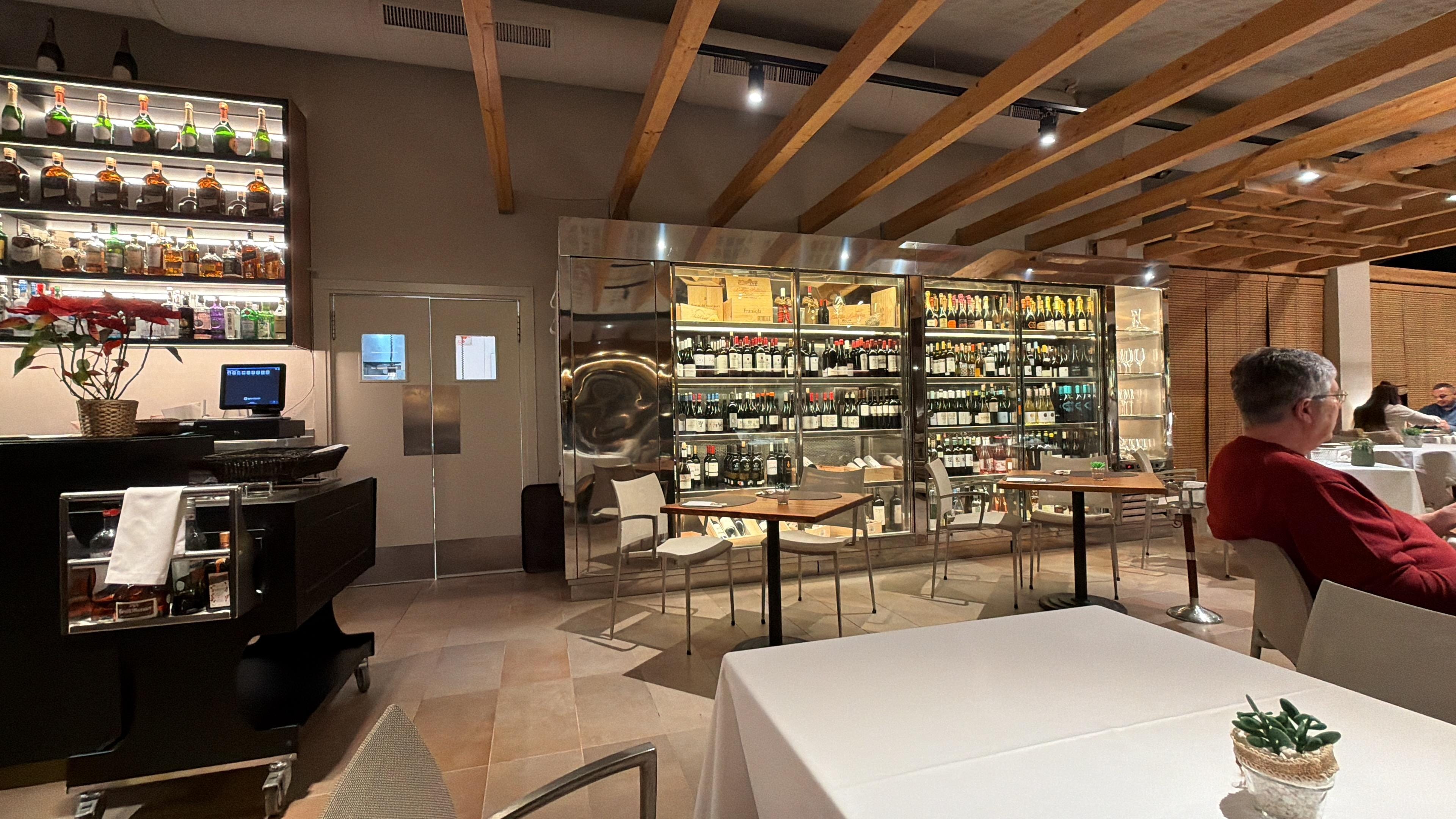 Hoteleria un 10. Recomiendo si o si cenar o comer en el restaurante algún dia