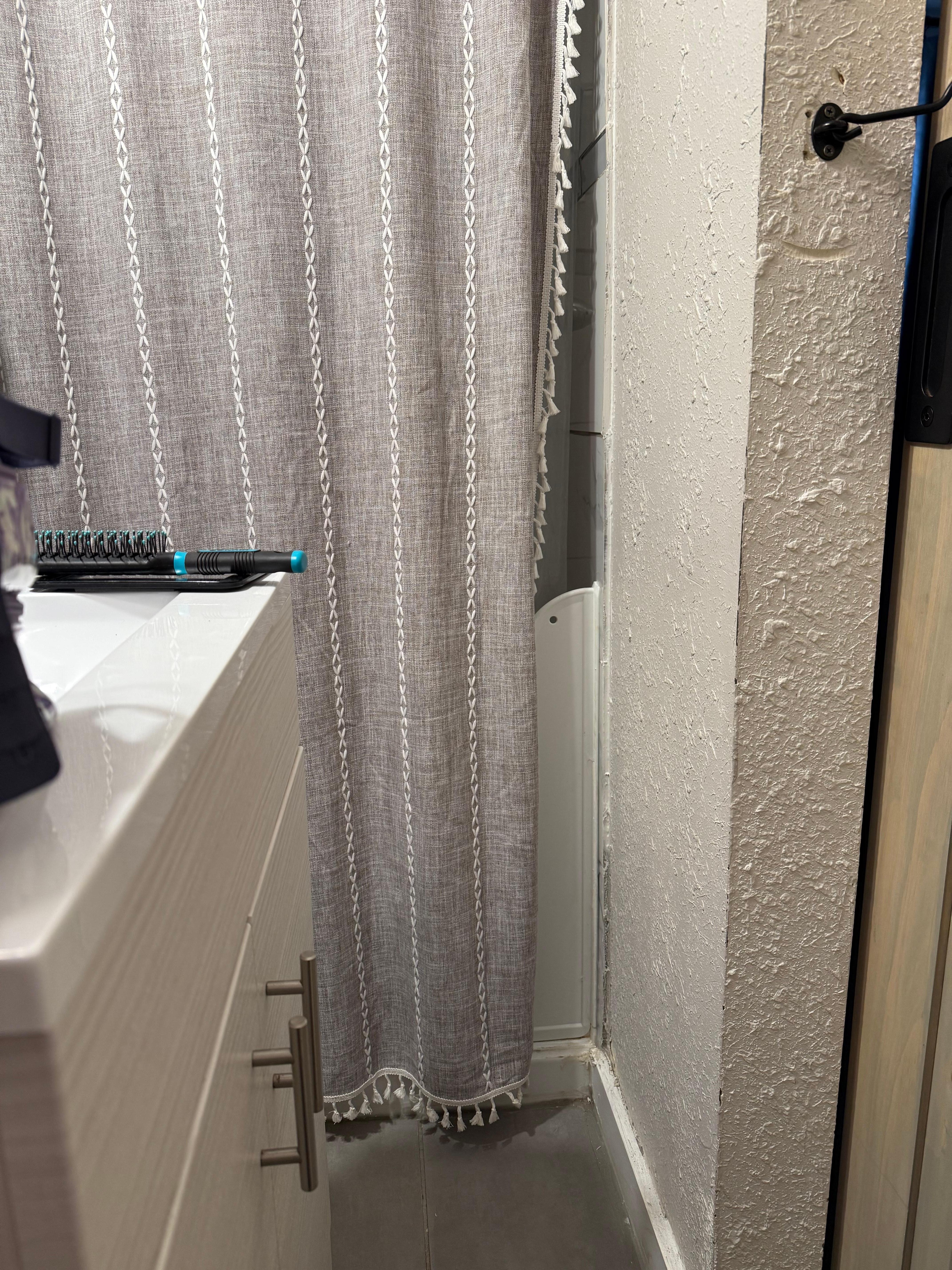 Size of bathroom/shower