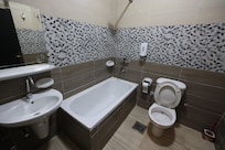 バスタブのあるバスルーム