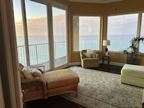 Master bedroom sitting room-Grandview Penthouse
