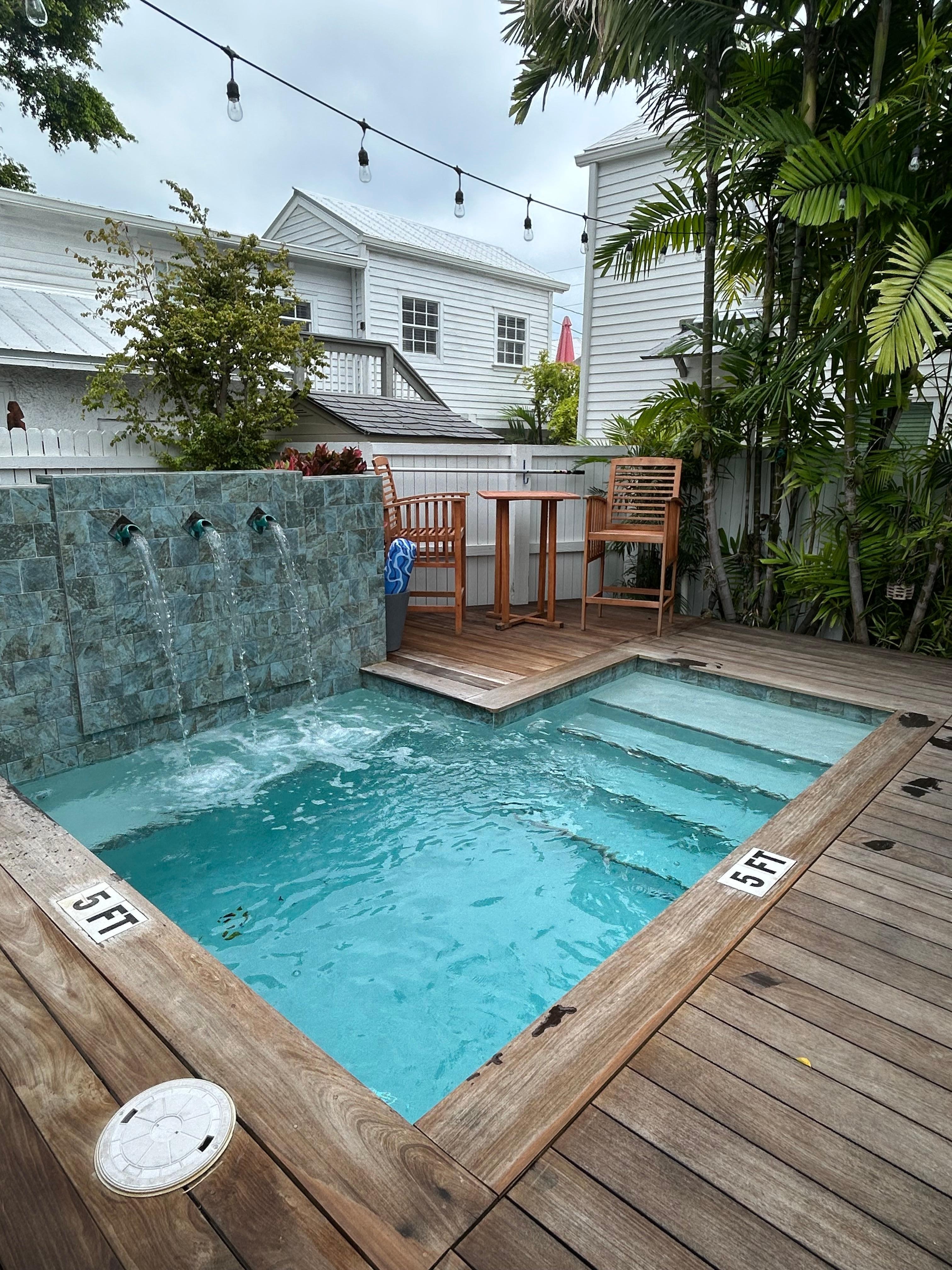 Pools and outdoor amenities were charming, well maintained and appointed.