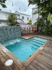 Pools and outdoor amenities were charming, well maintained and appointed.