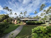 Main building with reception and restaurant where breakfast is served.