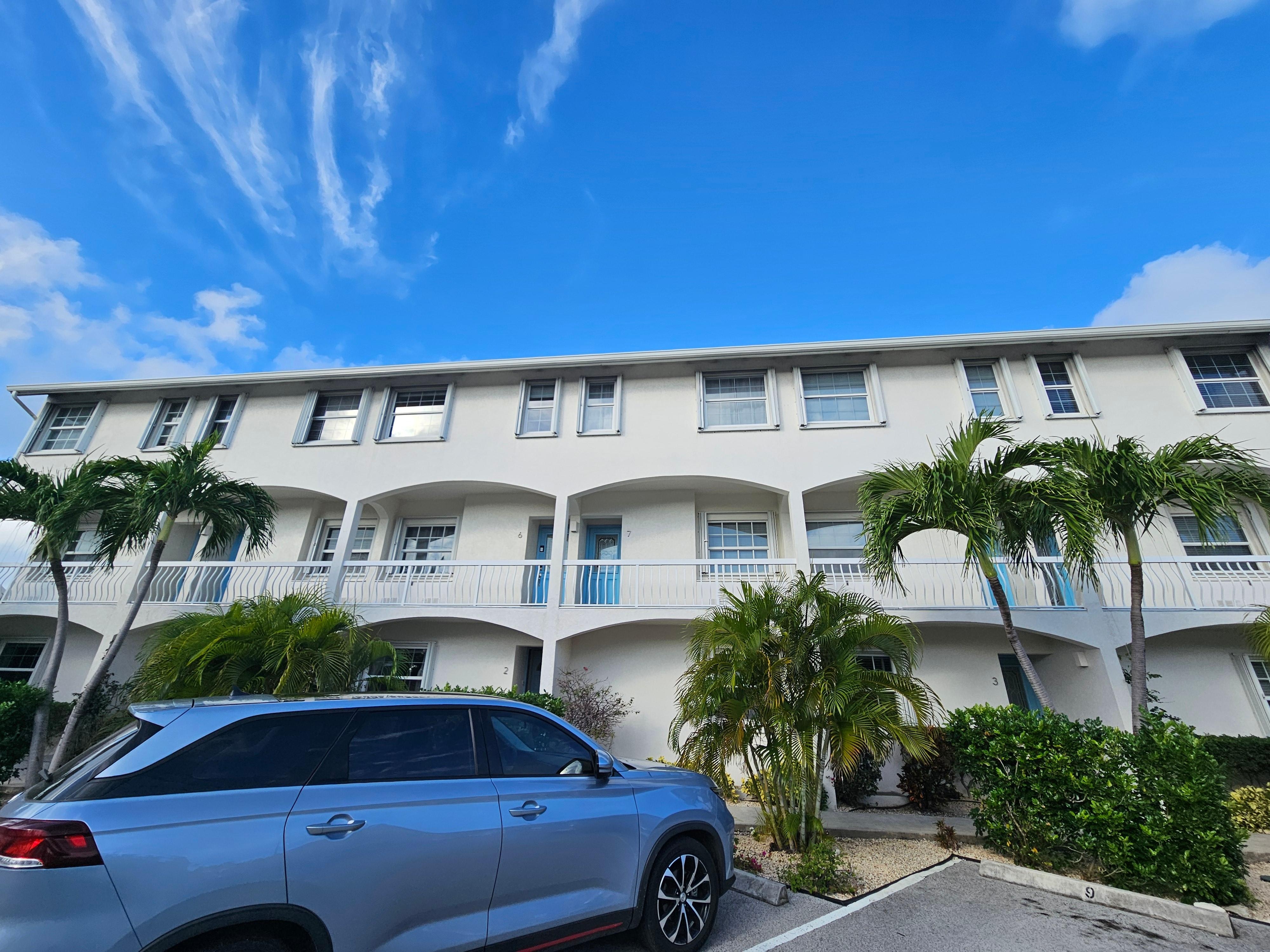 The front with the car park 