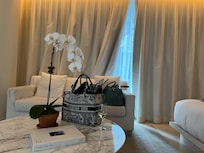 luxe on the square
