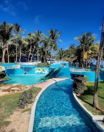 Lazy river on Splash side @ Coconut Bay