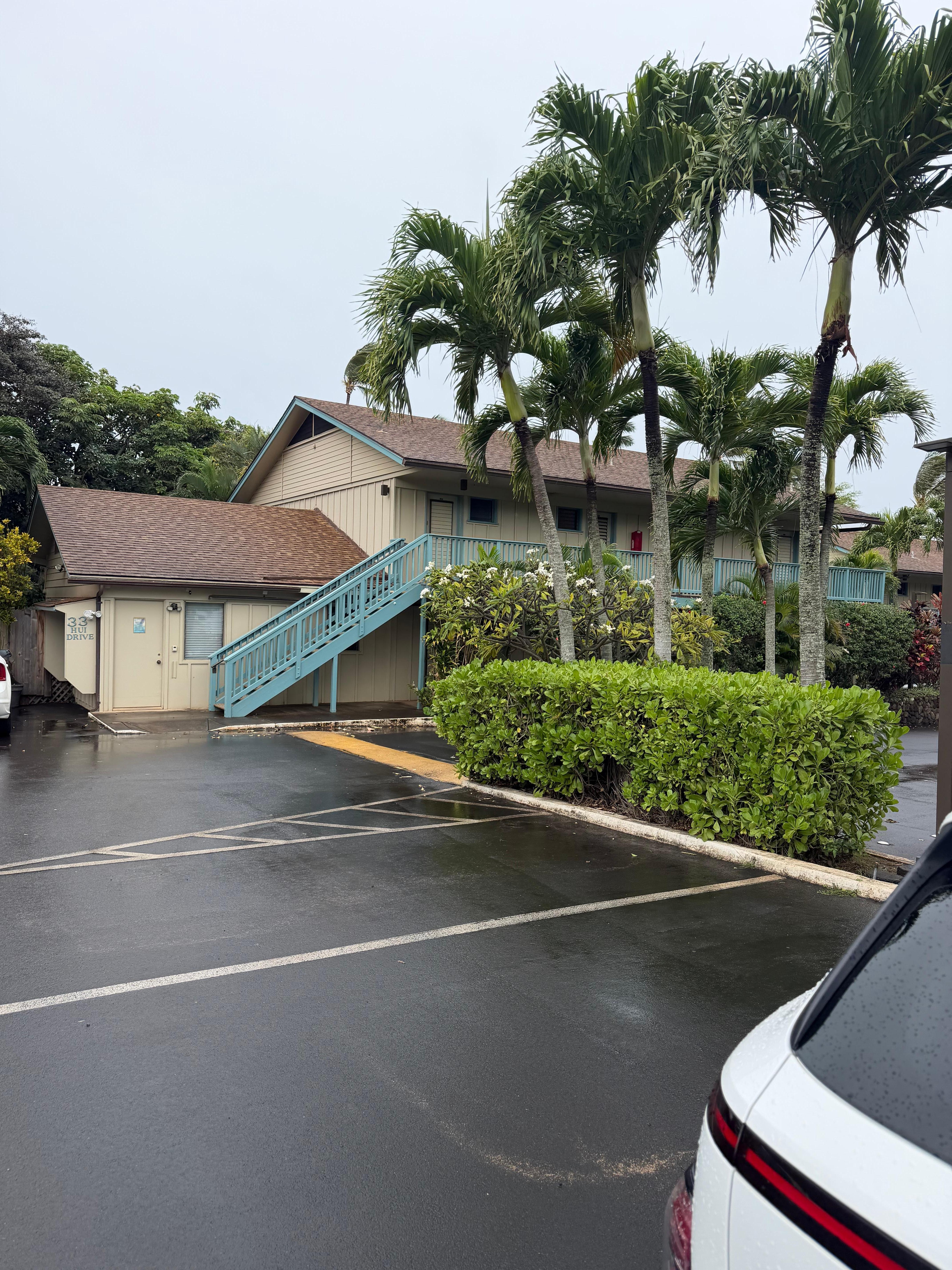 Good parking available 