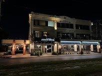Hotel am Abend