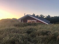 Haus bei Sonnenuntergang