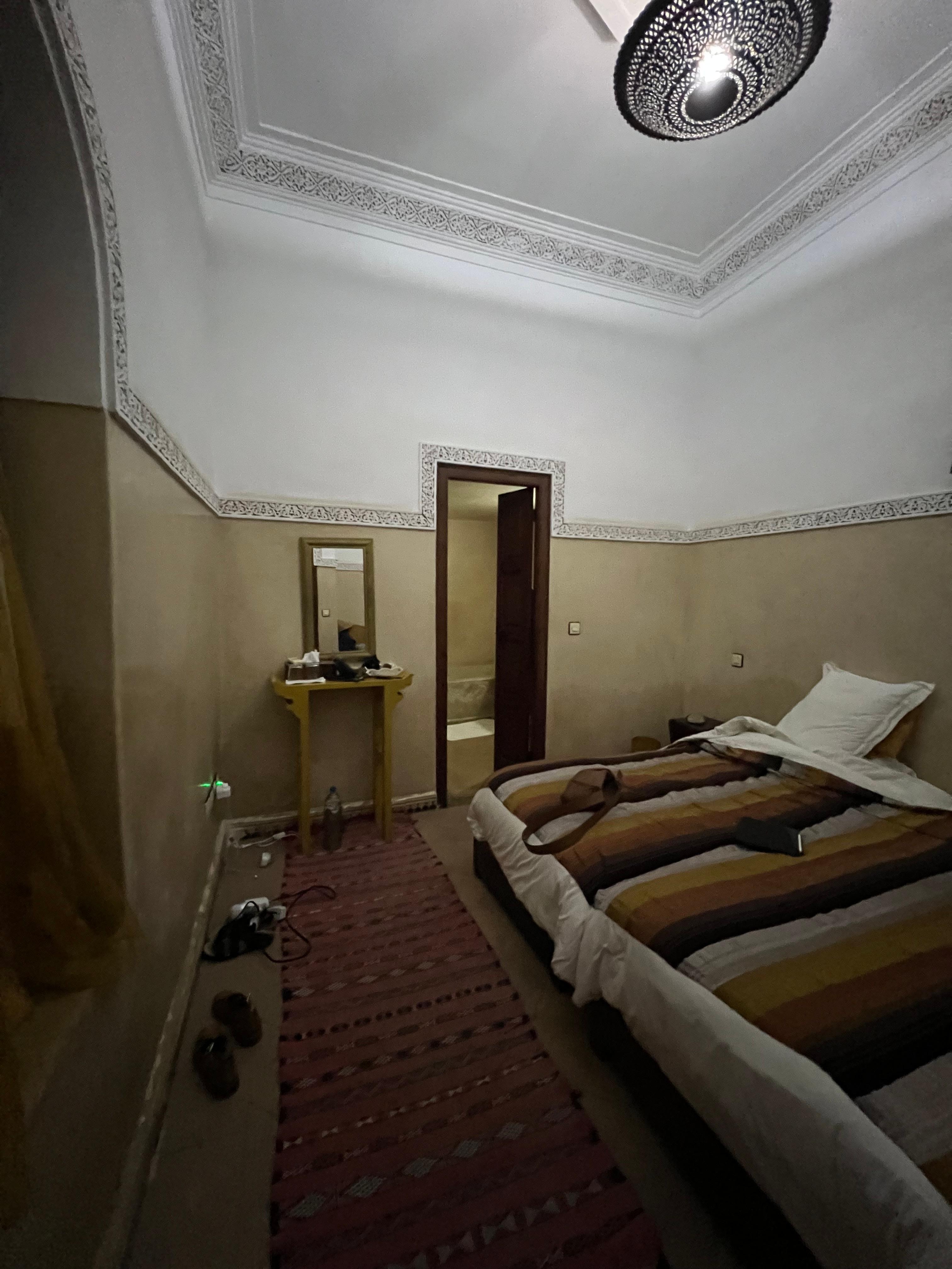 Ground floor 'single' but a double bed. With ensuite bath