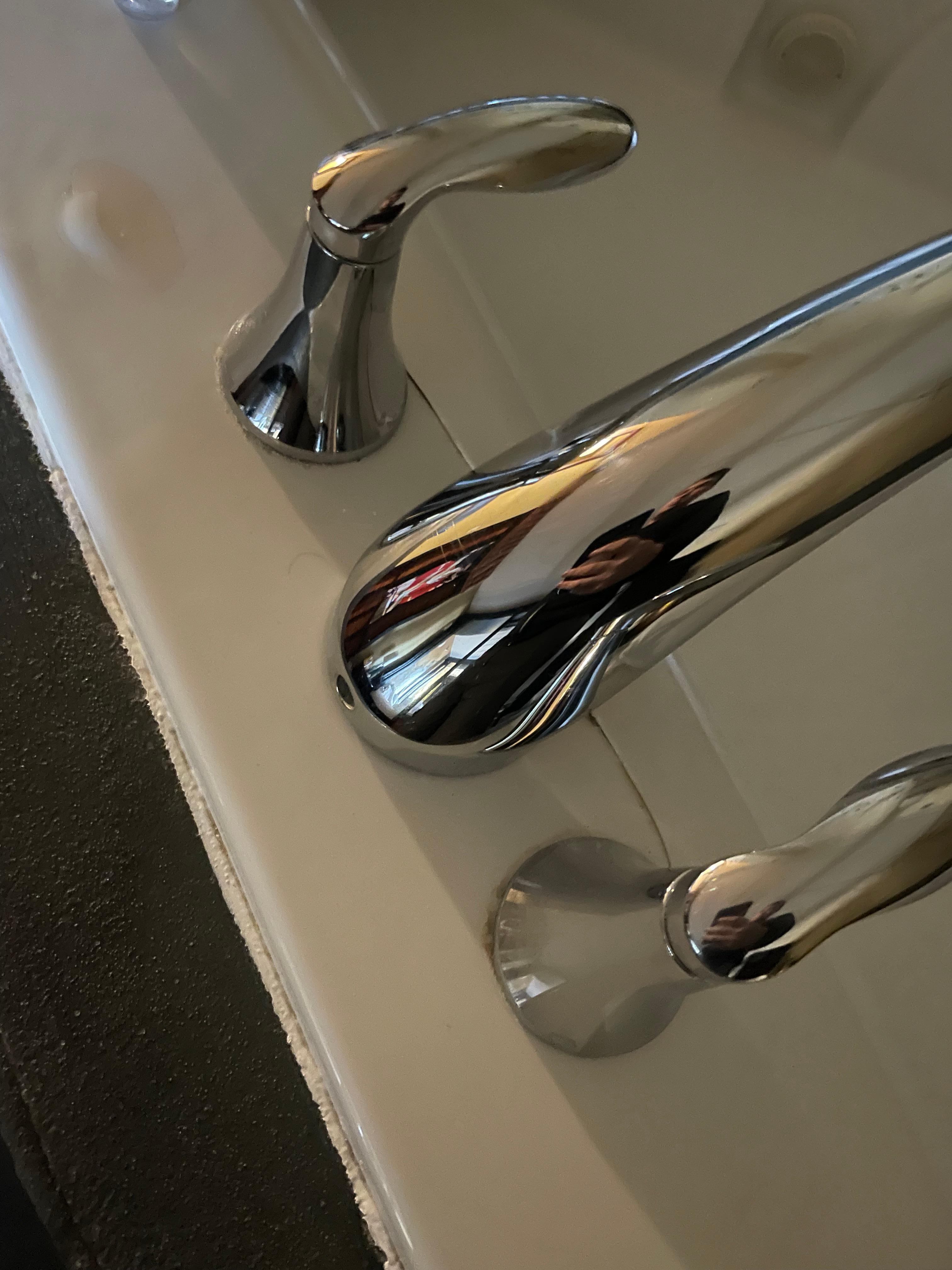 large crack in jacuzzi tub