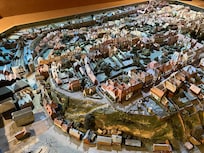 Apple Maps took us up the steps with our luggage😩