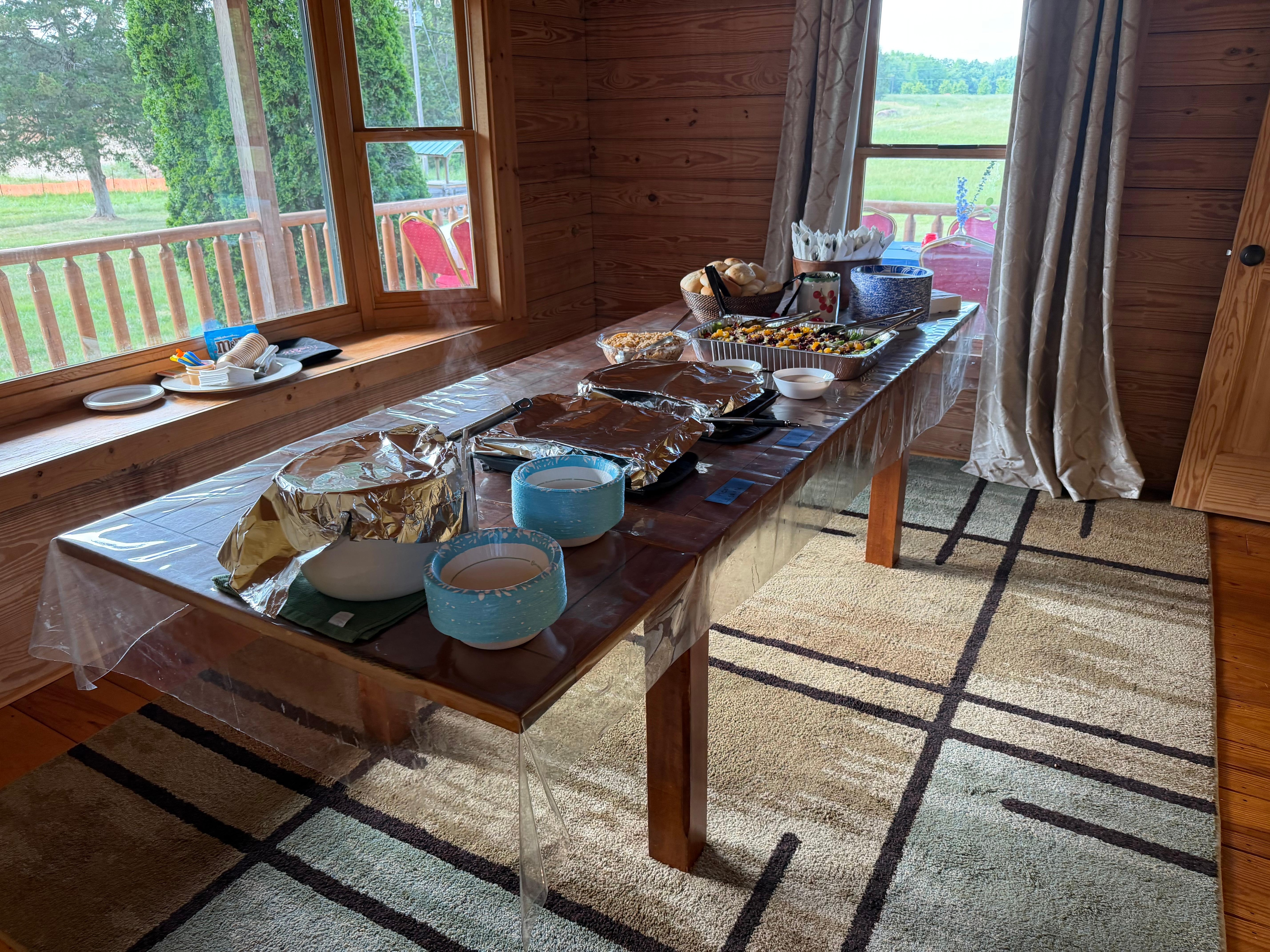 Dining room with the buffet line