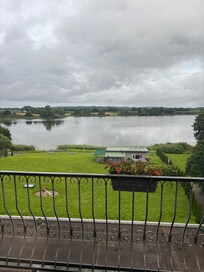 God udsigt fra 2 sal.