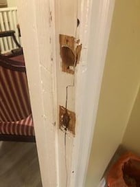 porte avec serrure non fonctionnelle