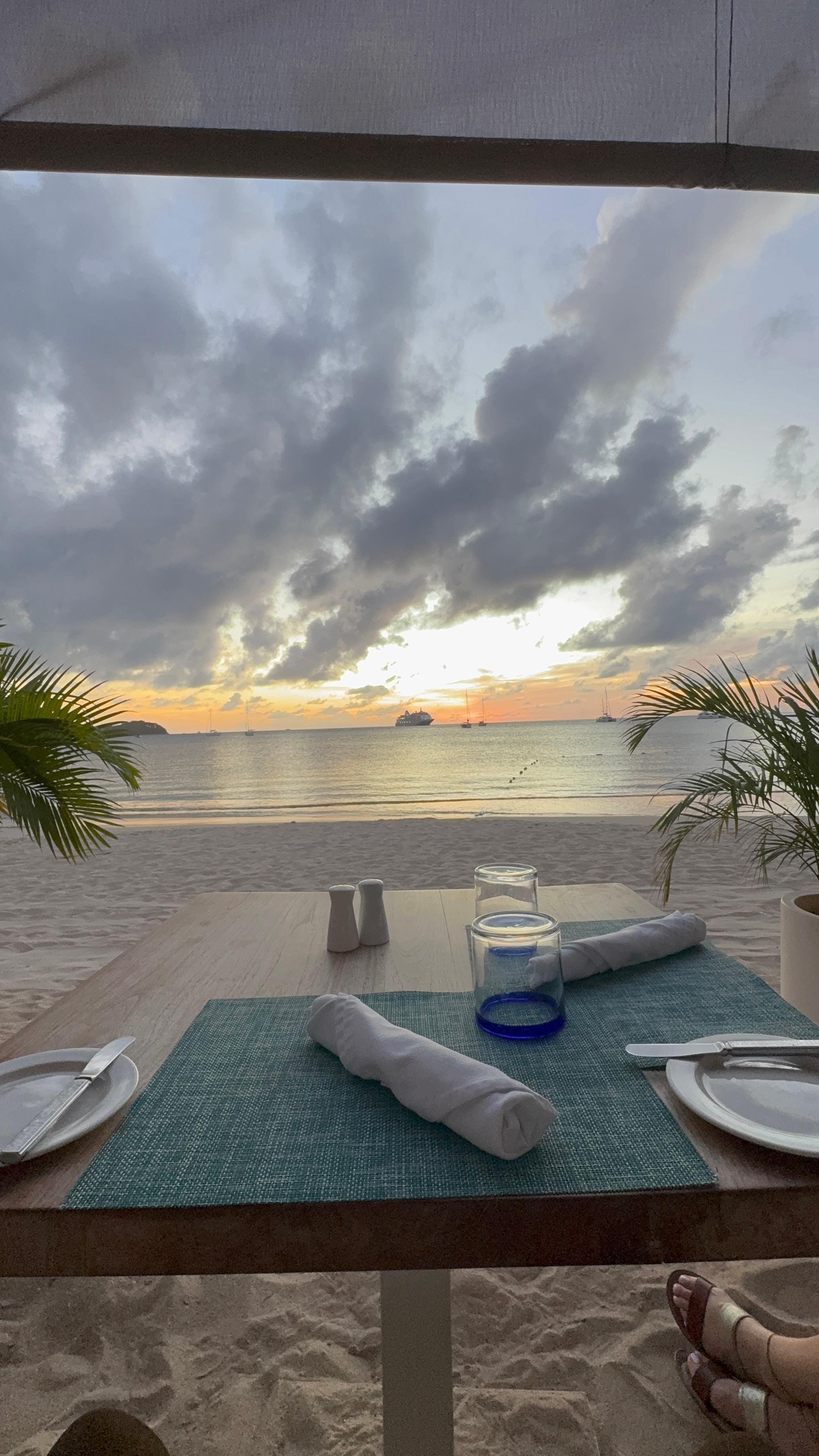 Calabash beach restaurant 