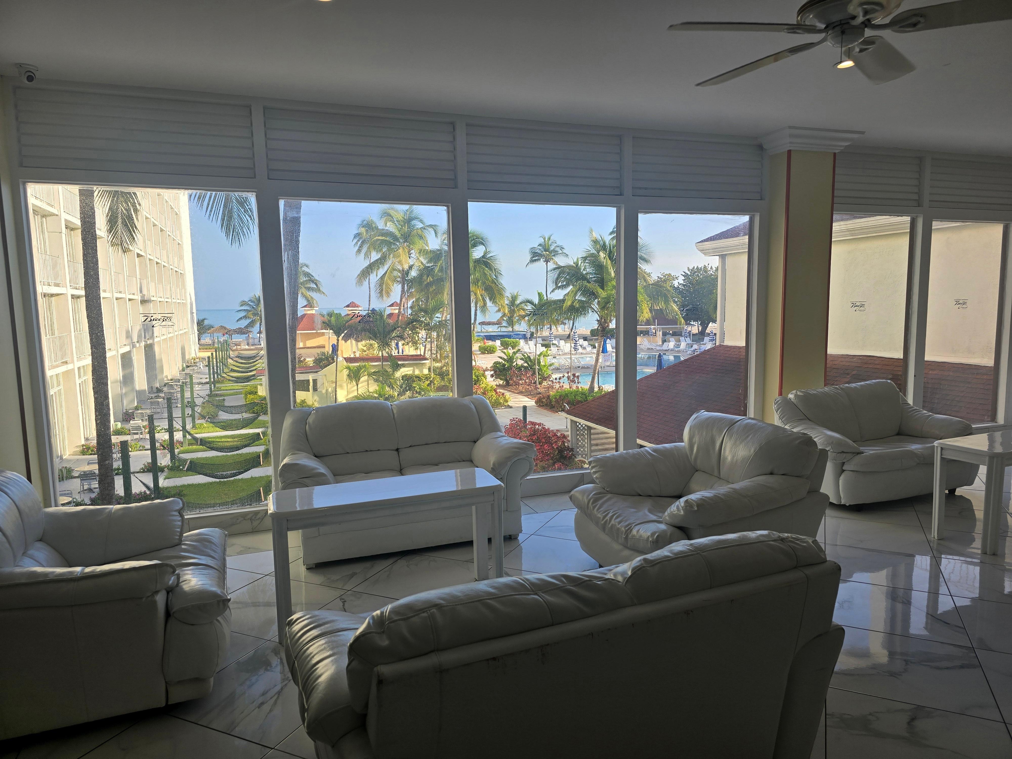 One of the common/lounge areas