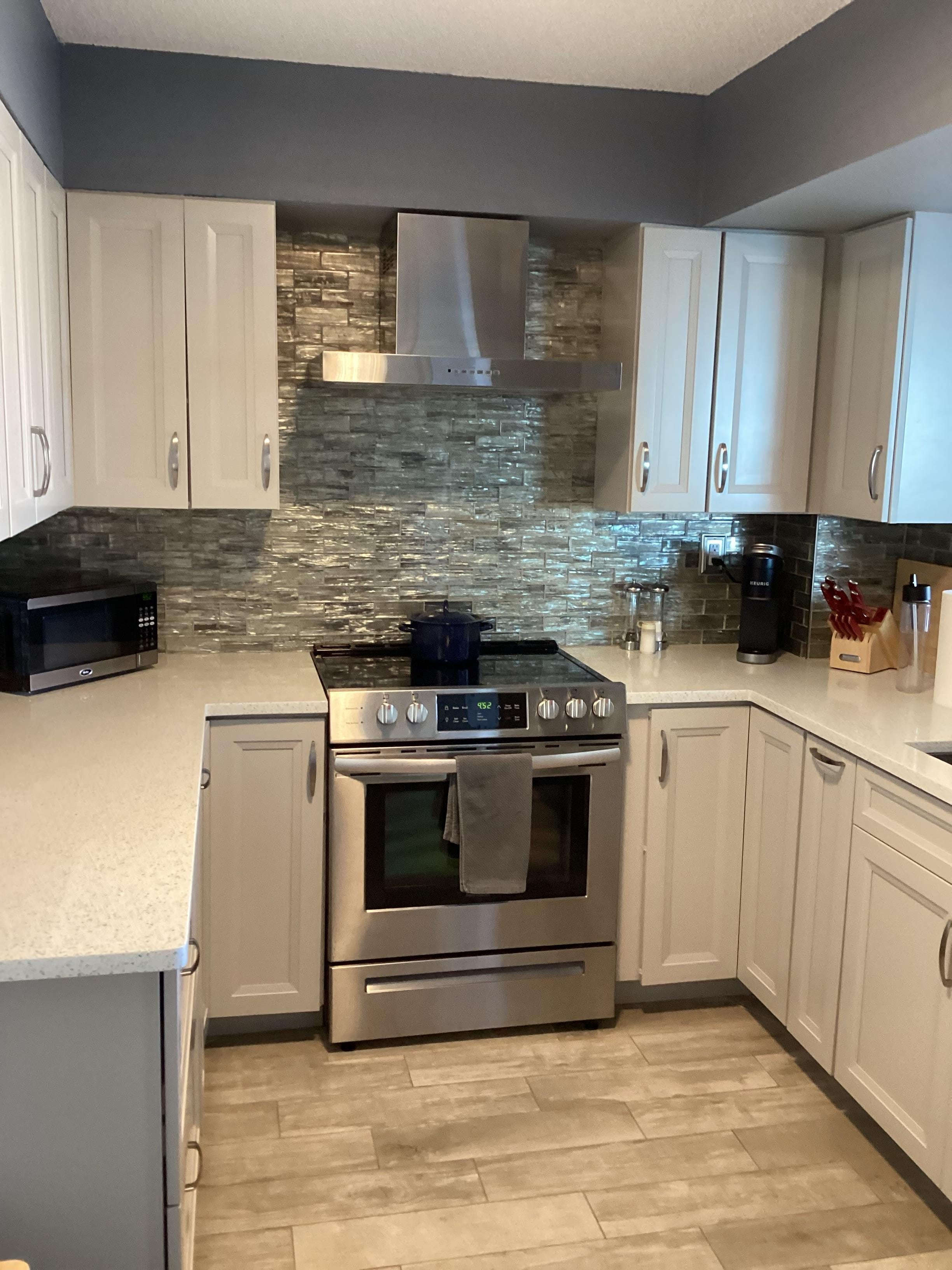 Fully equipped update kitchen