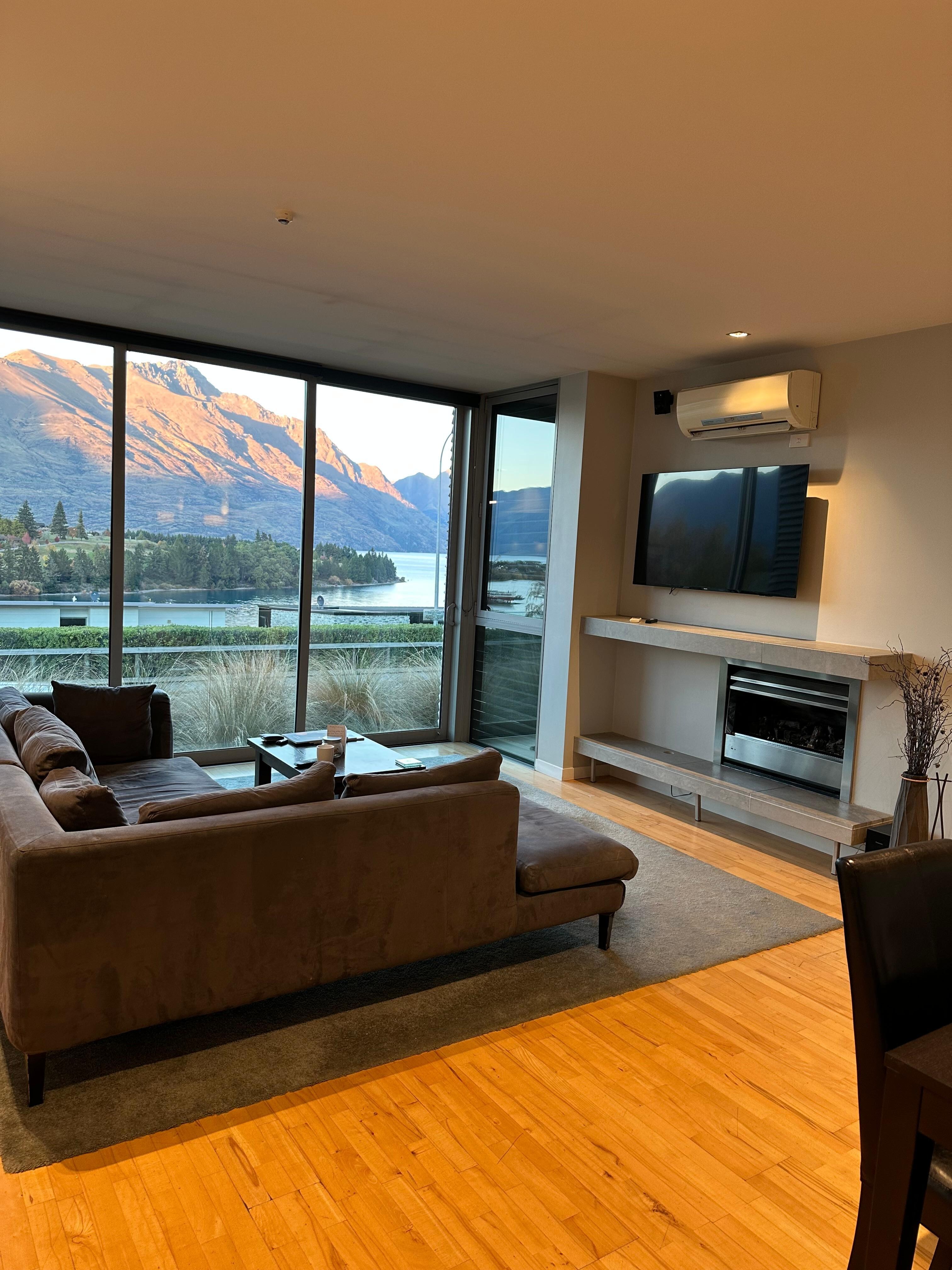 Spacious Lounge