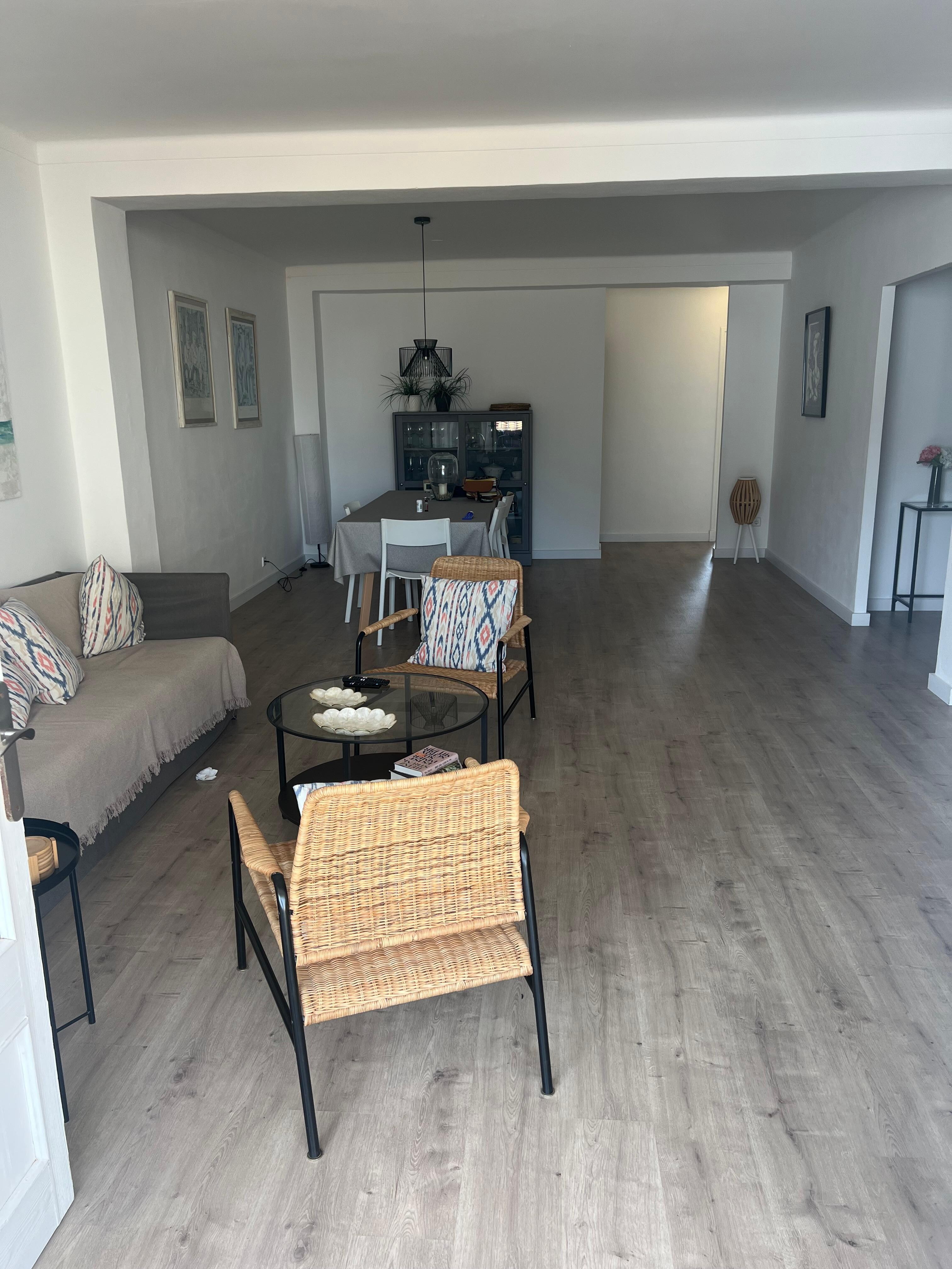 Lounge from balcony