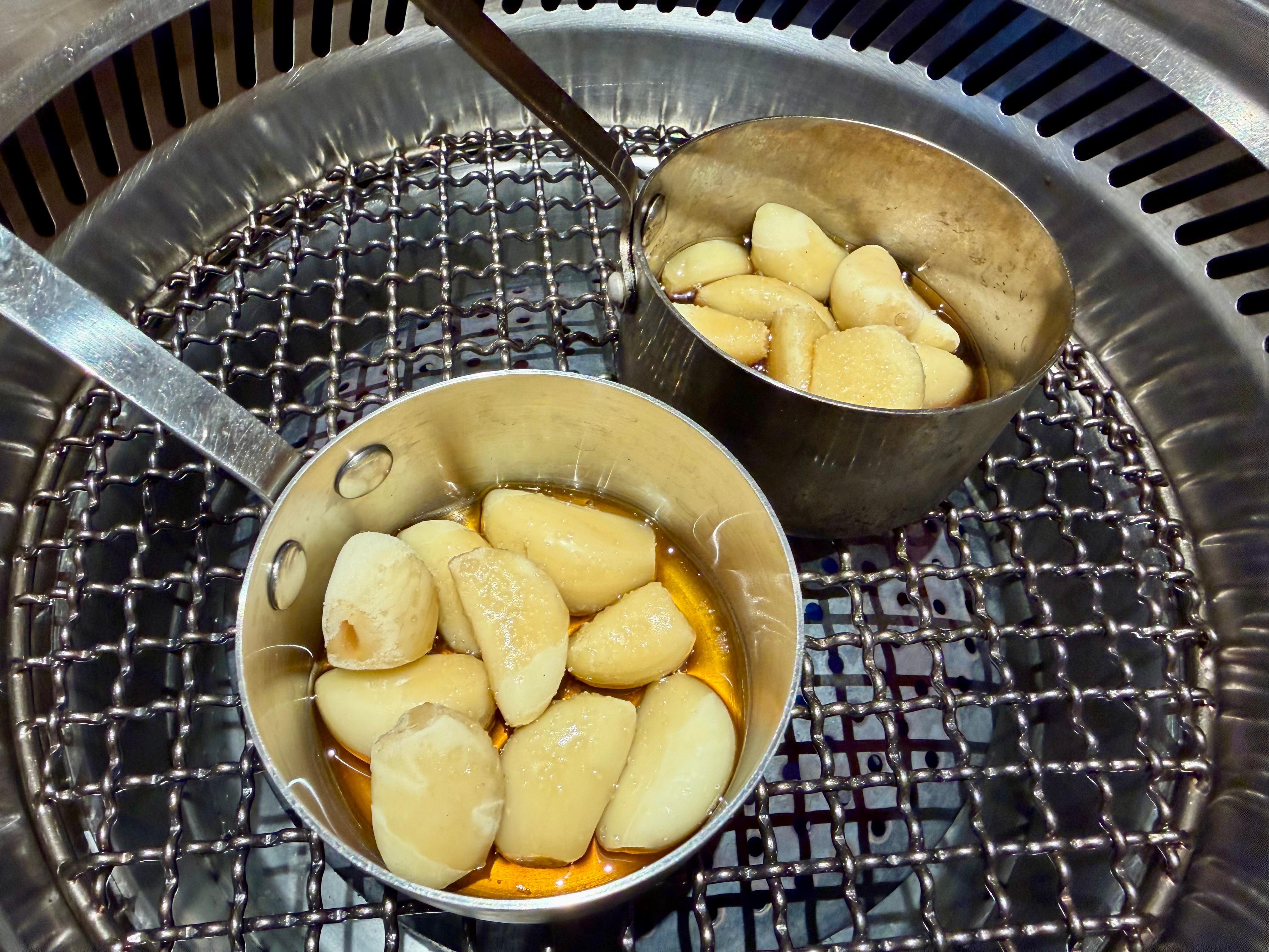 Green lights means it’s working and On!