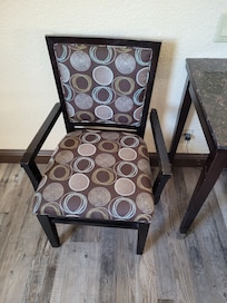Broken leaving omly 1 chair
