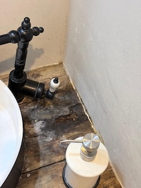 ๆดๆๆฑ้ขๅทฒ็ผ้ๆฝฐ็