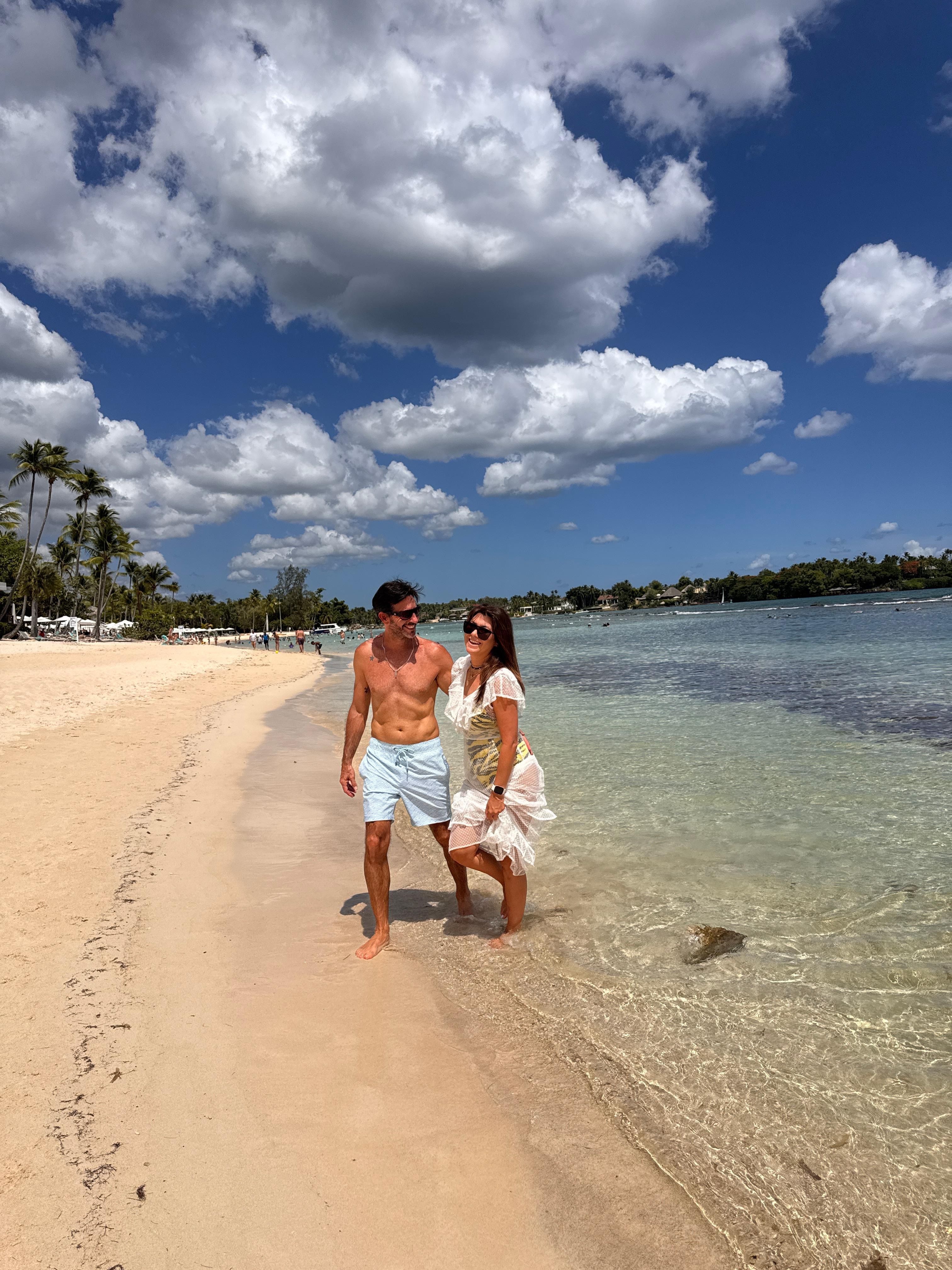 At the beach/bar Minitas Beach with the family