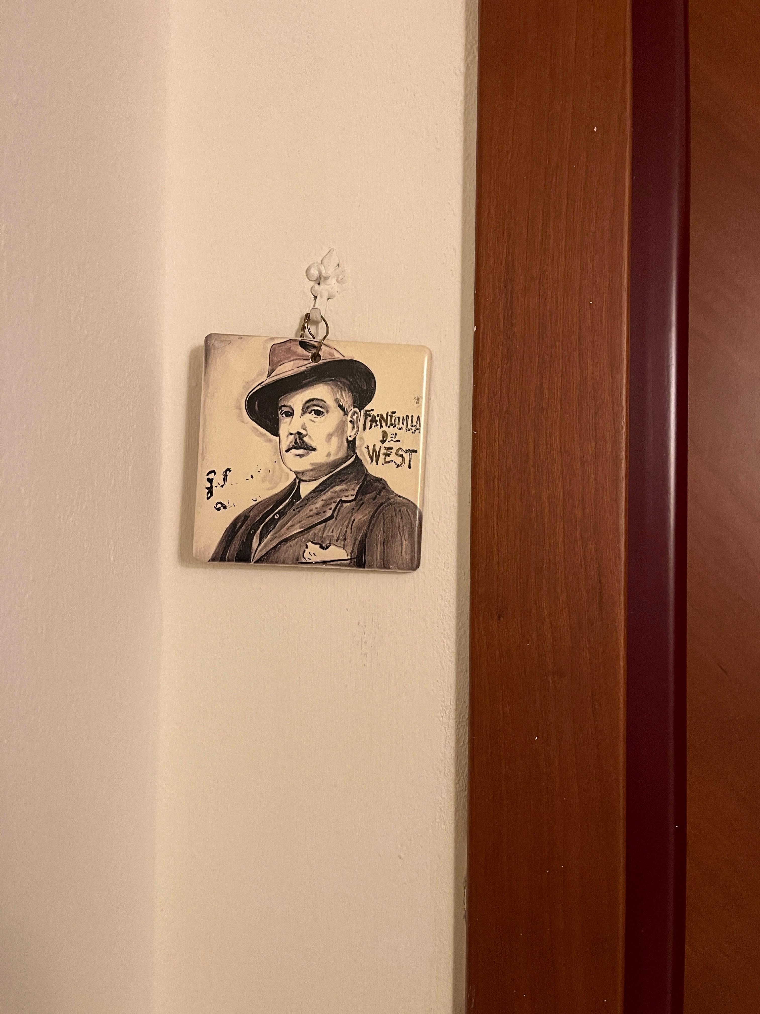 Chaque chambre a le mon d’une œuvre de Puccini. 