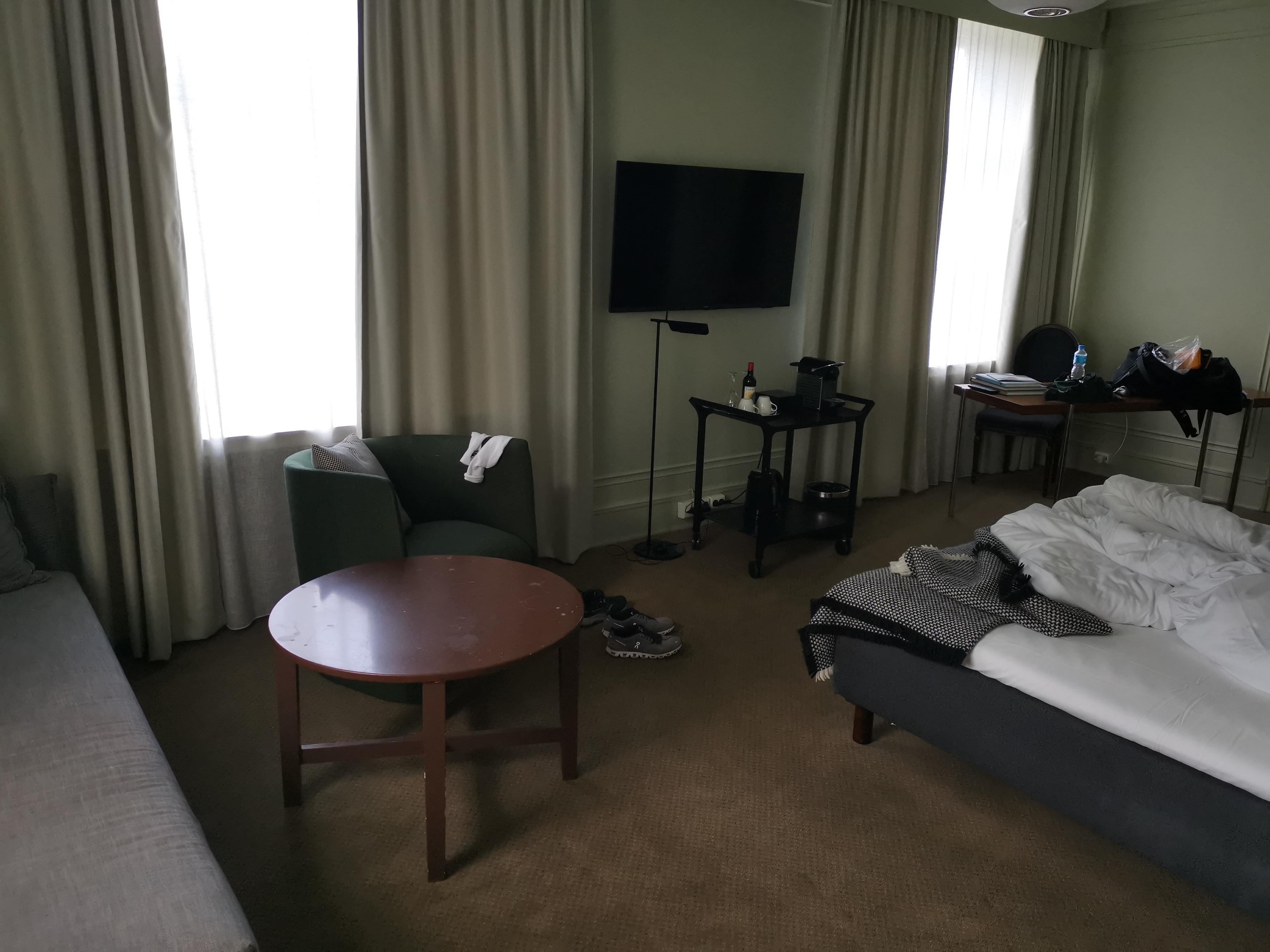 Spacious room