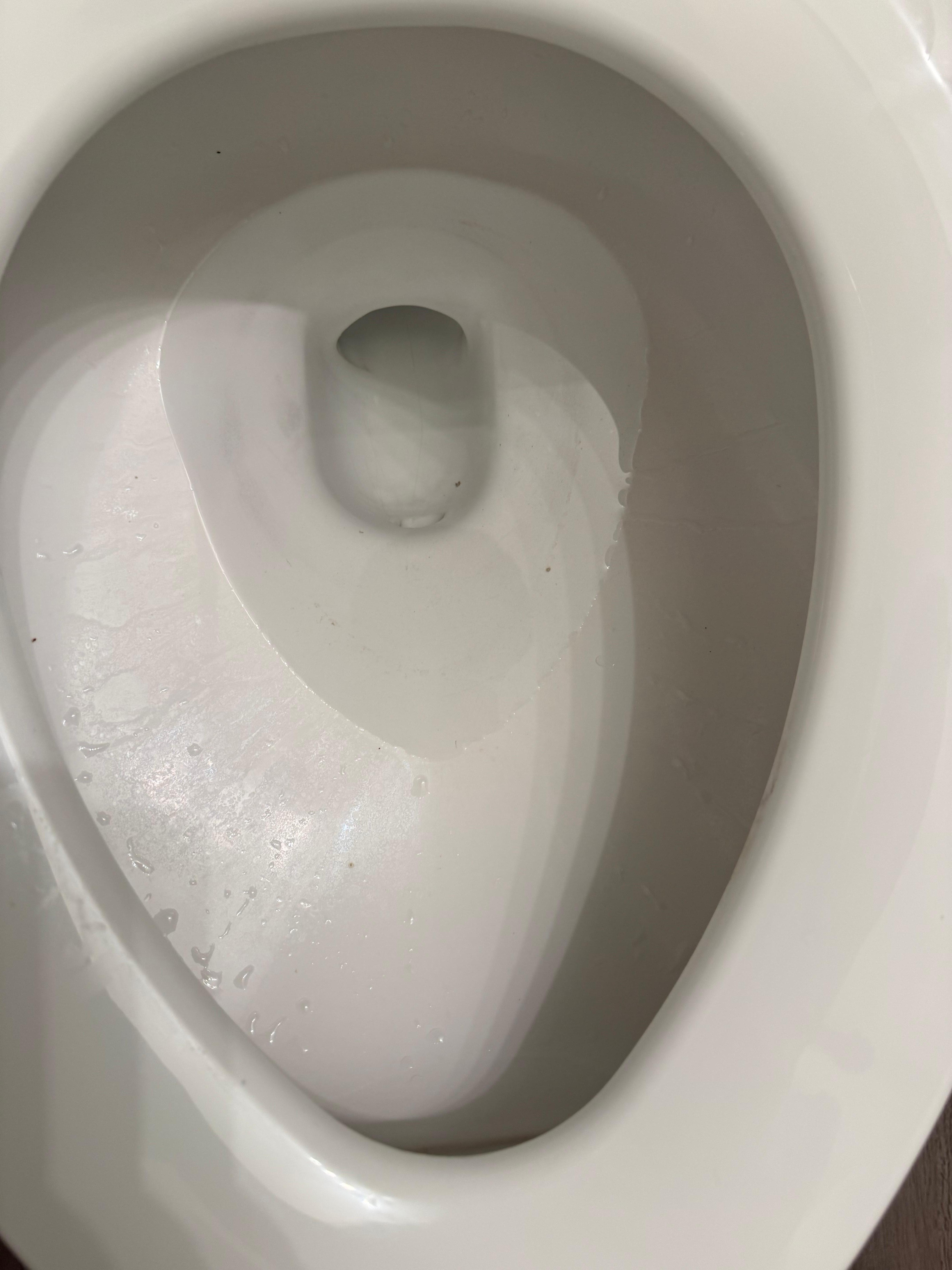 Unclean and used camode